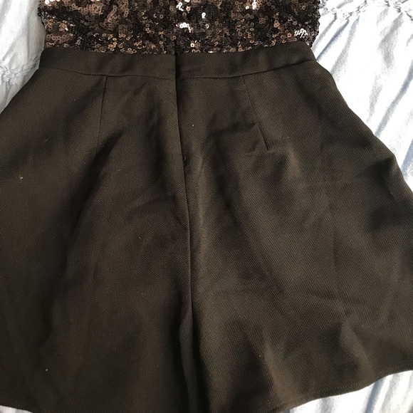 Black forever 21 romper - Picture 4 of 5